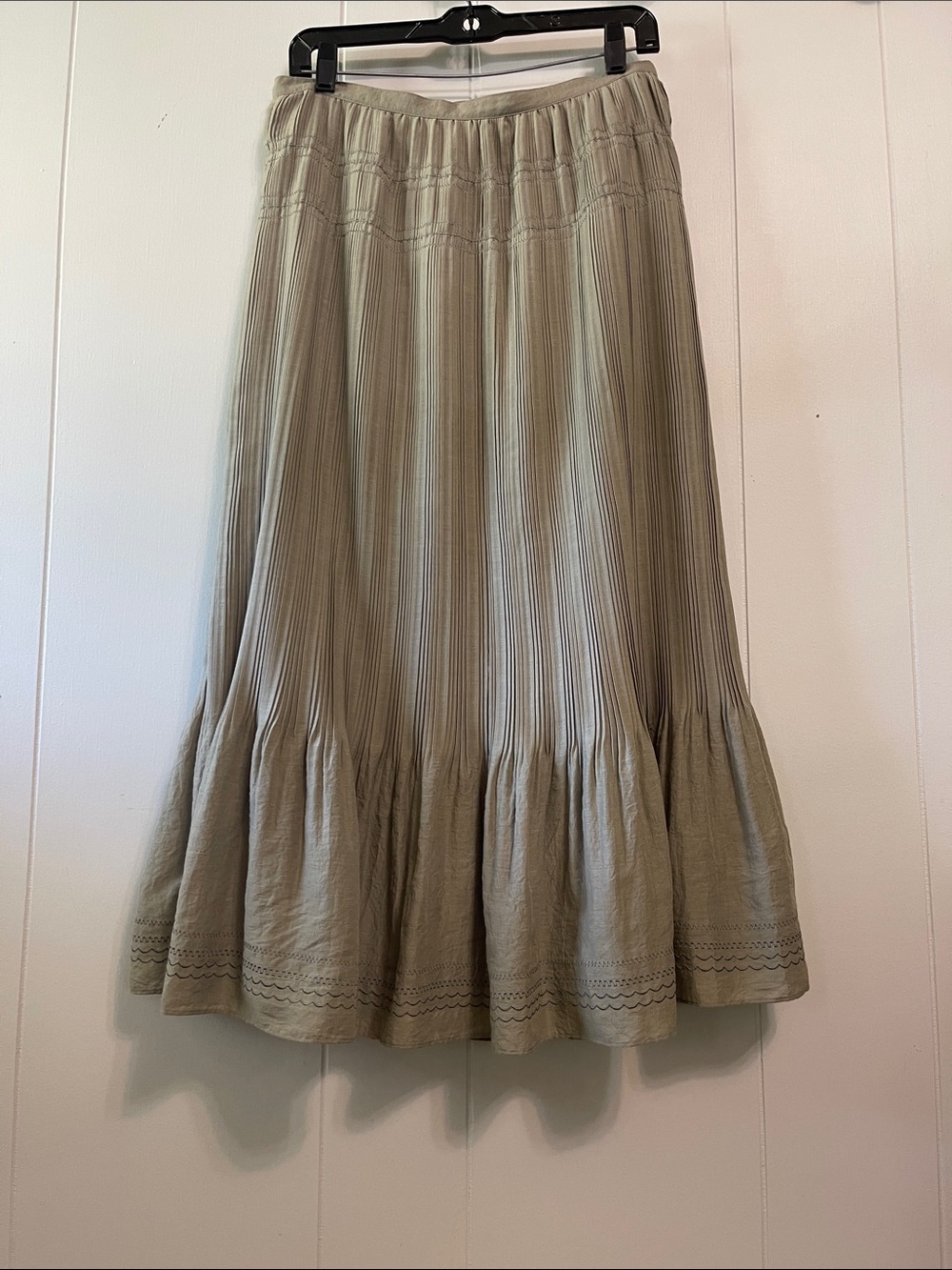Talbots Womens Classic olive green Ruffled Midi maxi Skirt Size 8 Boho